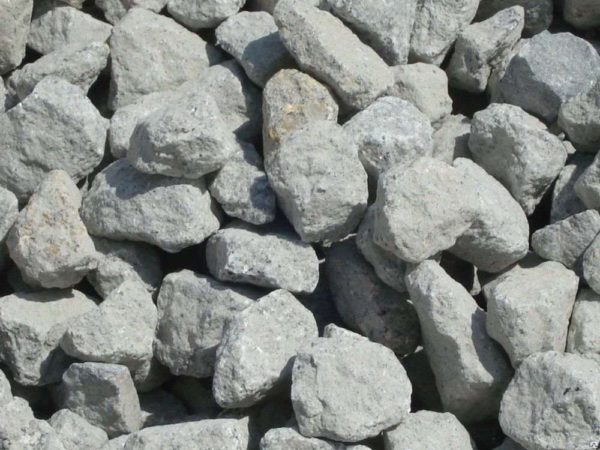 Купить бетонный щебень 40-70 в Гатчине