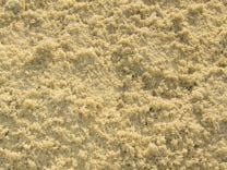 Купить среднезернистый песок в Гатчине
